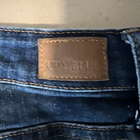 Judy Blue Skinny Fit Jeans - Picture 5 of 5